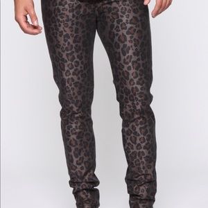 Men’s Leopard Print slim fit pant